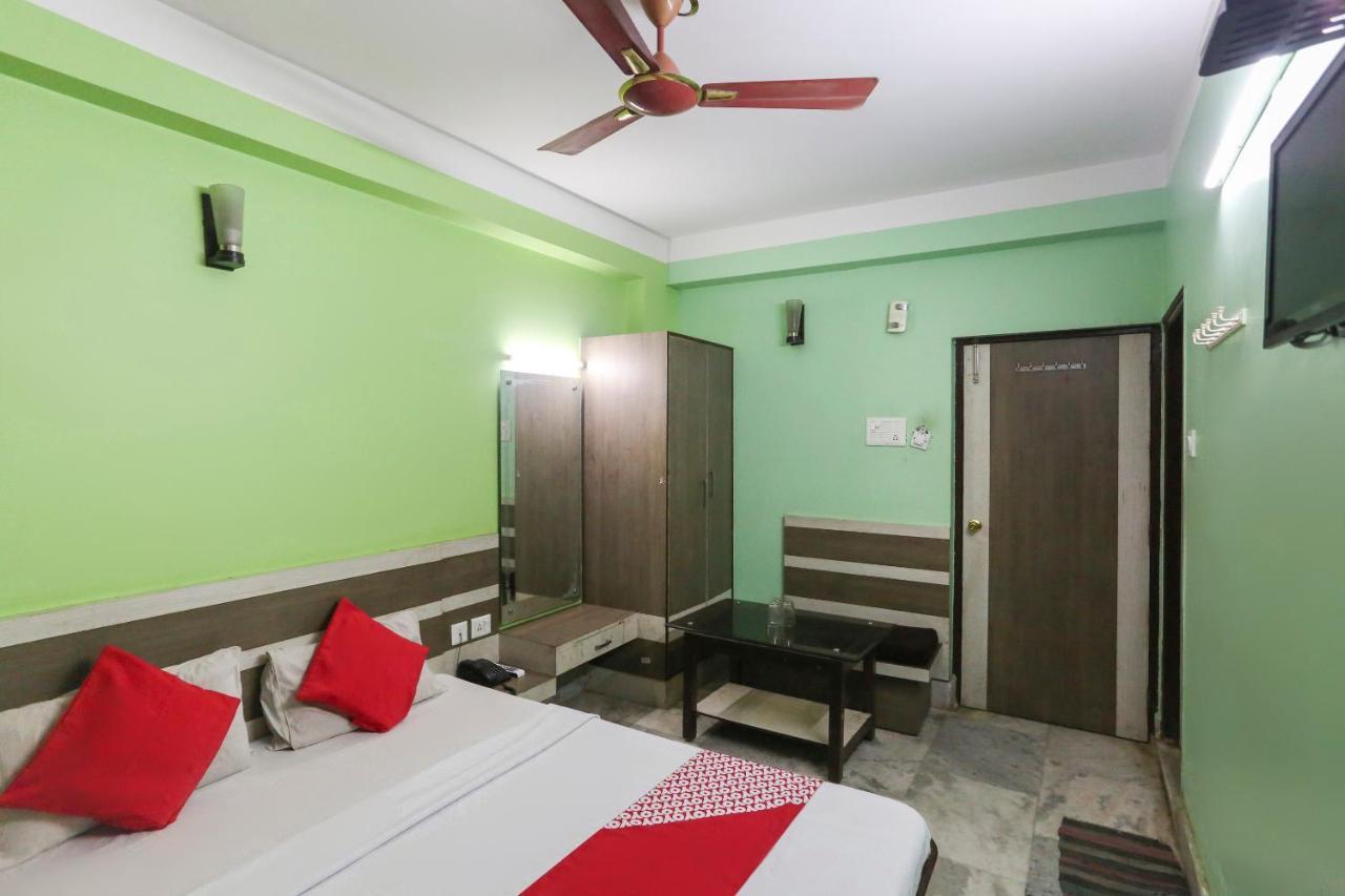 Oyo 60609 Hotel Tanushree Rampurhat Exteriér fotografie